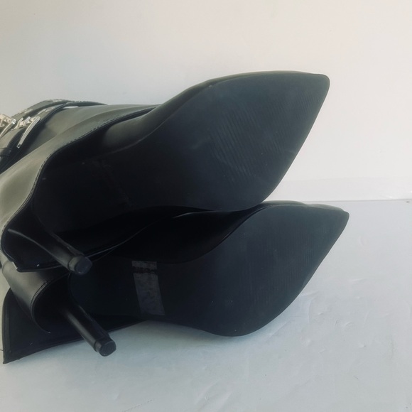 WILD DIVA Lounge Women’s Zaily Buckle Black Stiletto Boot Size 5.5 NEW - Picture 9 of 11